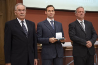 Our Senior Research Fellow Gergő Medve-Bálint received Bolyai Plaque